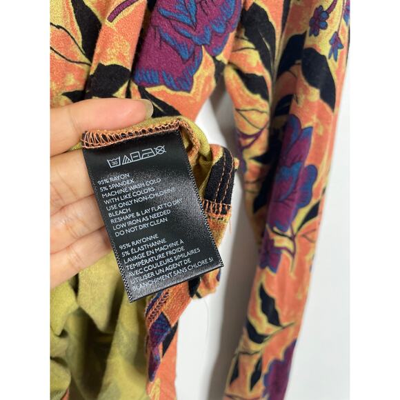 Urban Outfitters Silence + Noise Mia Cutout Surplice Top M - Picture 4 of 7